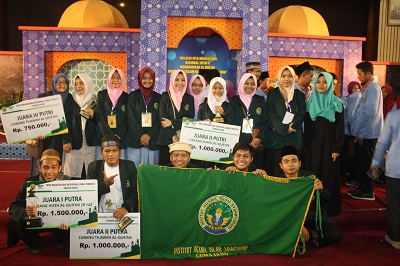 Bersaing Dengan Kampus Negeri, IAI Syarifuddin Juara Umum Ketiga MTQM Regional Jatim V 2018