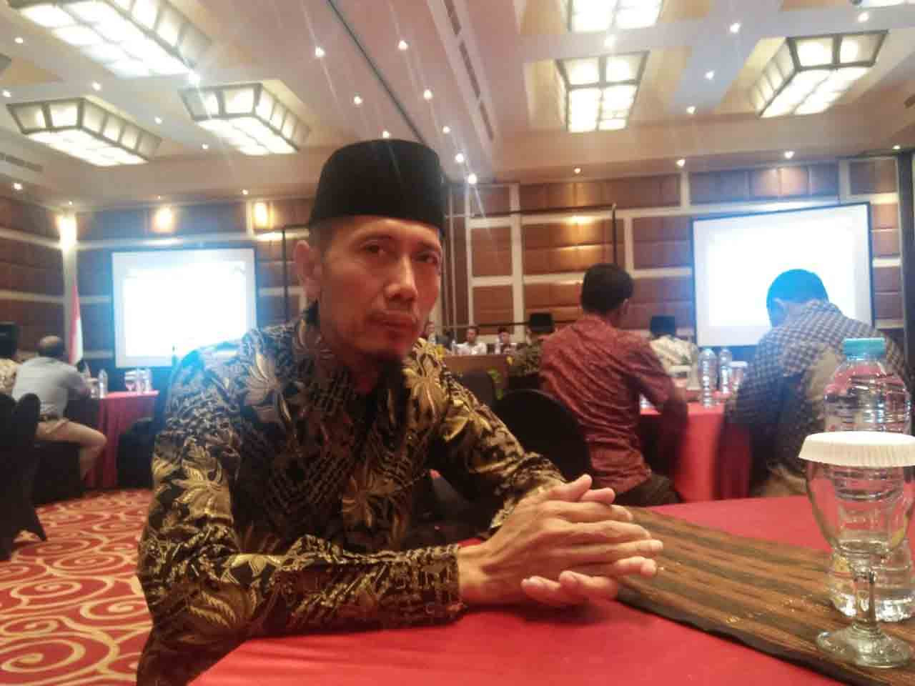 STRATEGI MENDIDIK ANAK DENGAN NILAI-NILAI ISLAM