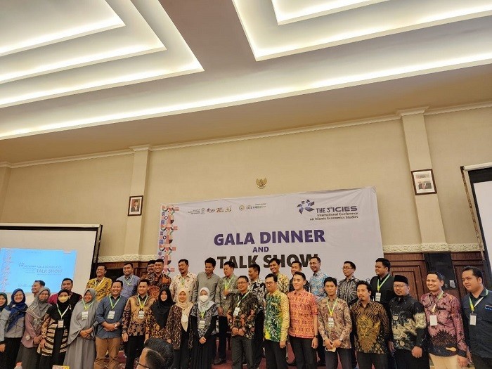 Indra Hidayatullah, Editor In Chief Iqtishoduna Hadiri International Conference di UIN Surakarta