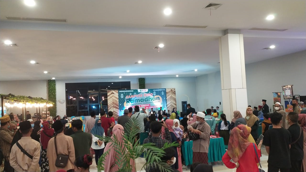 Penonton Campus Expo IAI Syarifuddin 2022 Membludak